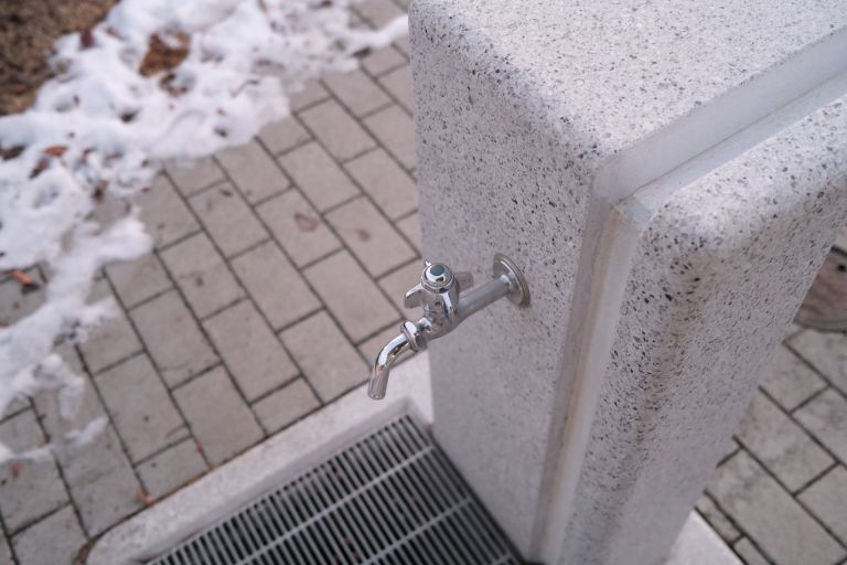 心も肌も癒すマイクロナノバブルシャワーヘッド
